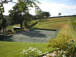 Neuadd Farm Cottages Tennis Court