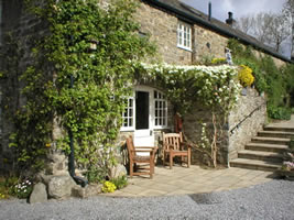 Neuadd Farm Cottages Gardens