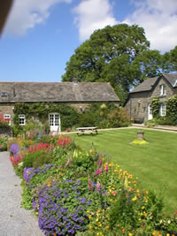 Neuadd Farm Cottages Garden