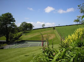 Neuadd Farm Cottages Tennis Court