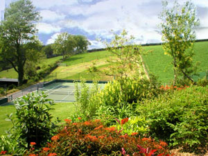 Tennis court in beautiful grounds